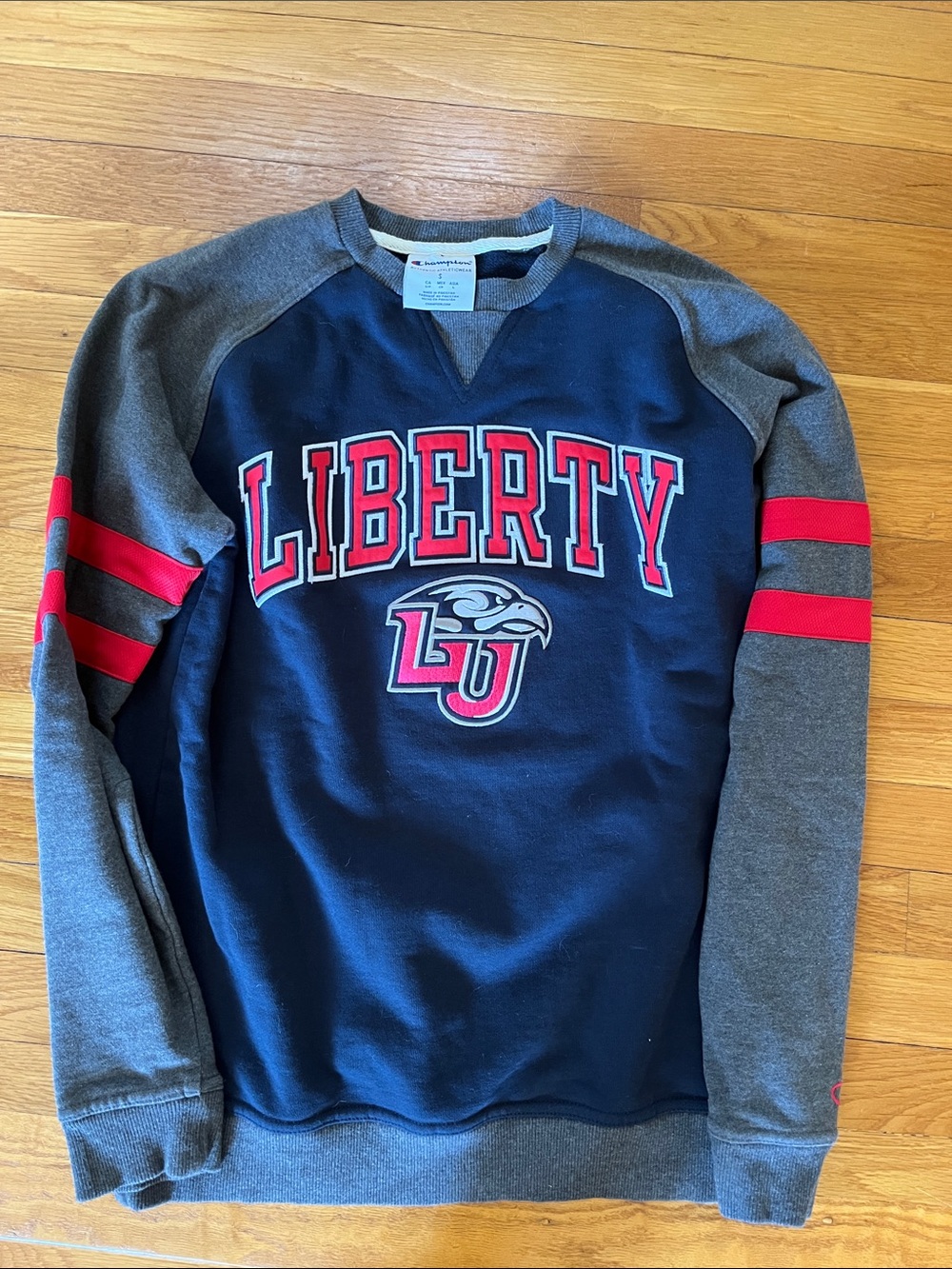 Liberty Women’s/Men’s Like New crew sweatshirt